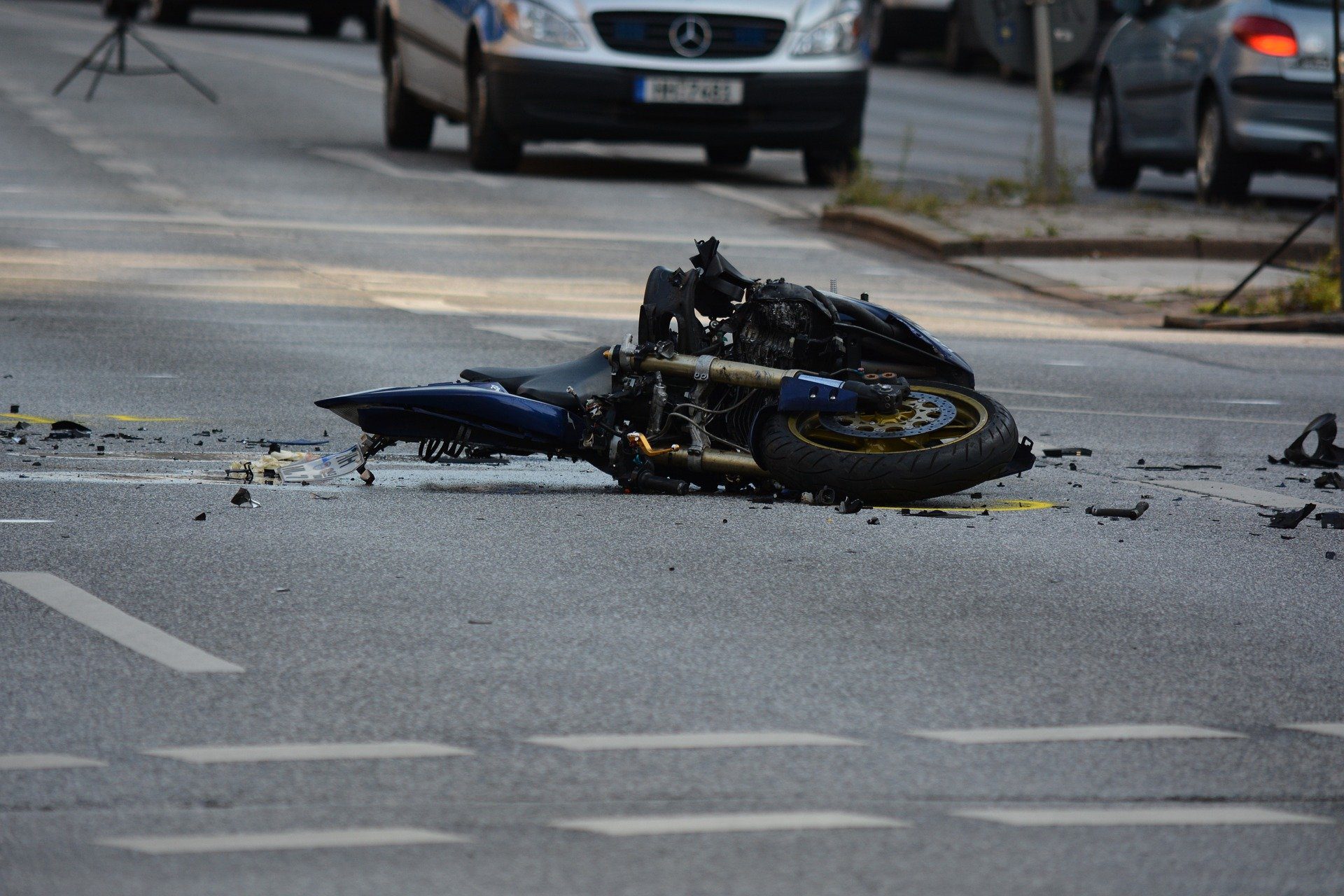 motorcycle-g3395b32b0_1920